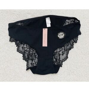 L - Lot of 4 Mamia Women Sexy Lace Cotton And Spandex  Panties Underwear Comfort